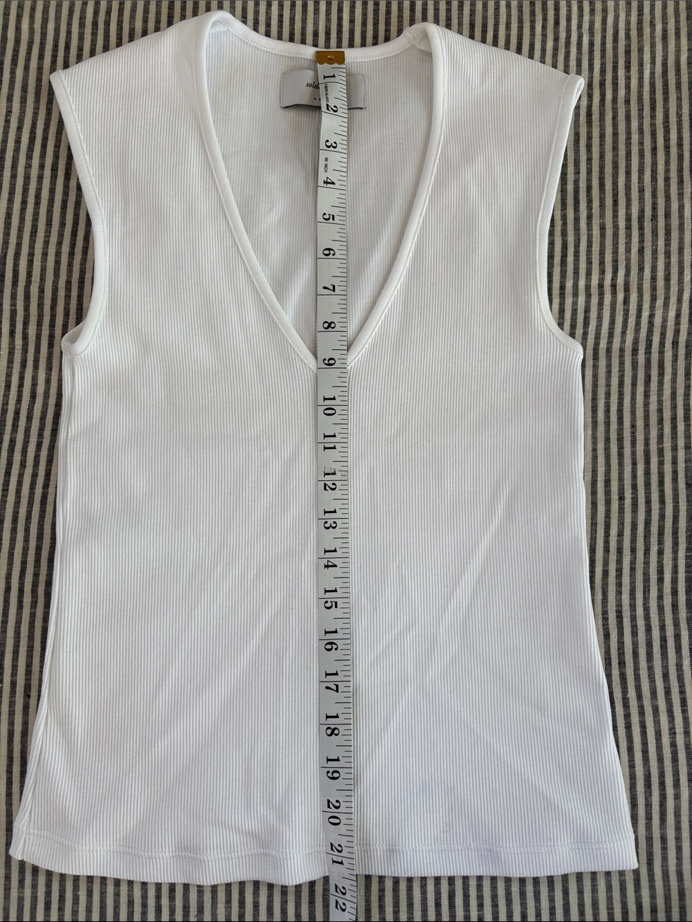 Sold Out NYC tank top - Picture 5 of 6